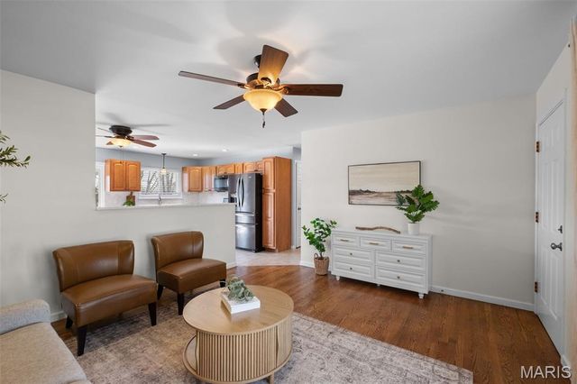 1418 Bradington Drive, Fenton, MO 63026