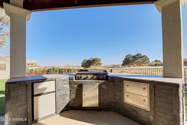 6616 Vista Hermosa, Las Cruces, NM 88007