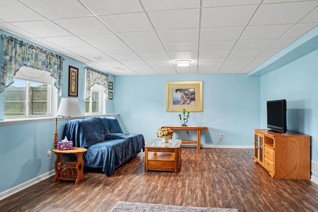 58536 Silvergrass Avenue, Mattawan Vllg, MI 49071