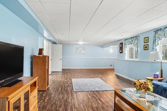 58536 Silvergrass Avenue, Mattawan Vllg, MI 49071