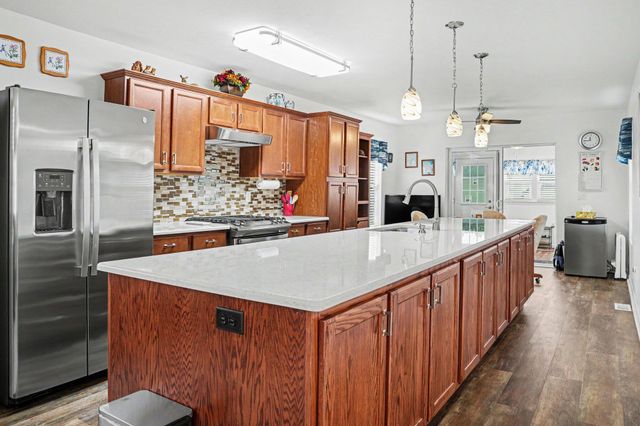 58536 Silvergrass Avenue, Mattawan Vllg, MI 49071