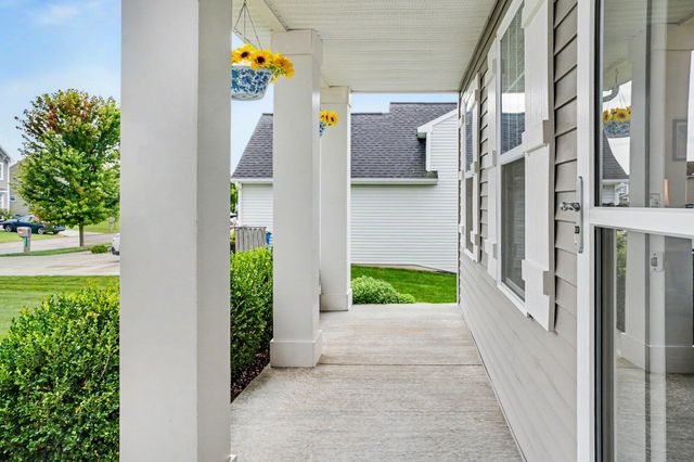 58536 Silvergrass Avenue, Mattawan Vllg, MI 49071