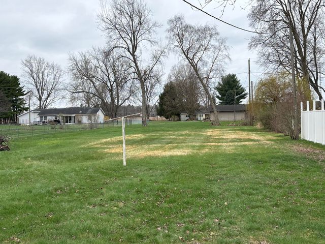 2534 Lake Shore Drive, Niles, MI 49120