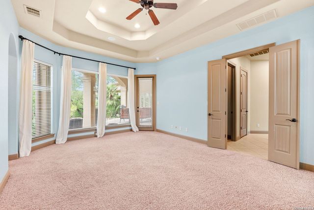 9302 HIGHLANDS CV, Boerne, TX 78006