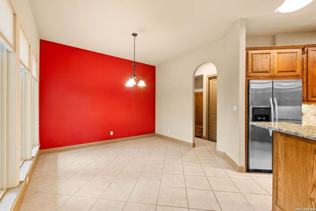 9302 HIGHLANDS CV, Boerne, TX 78006