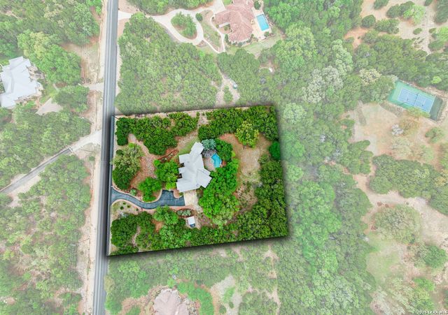 9302 HIGHLANDS CV, Boerne, TX 78006