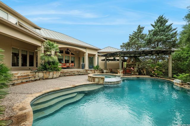9302 HIGHLANDS CV, Boerne, TX 78006