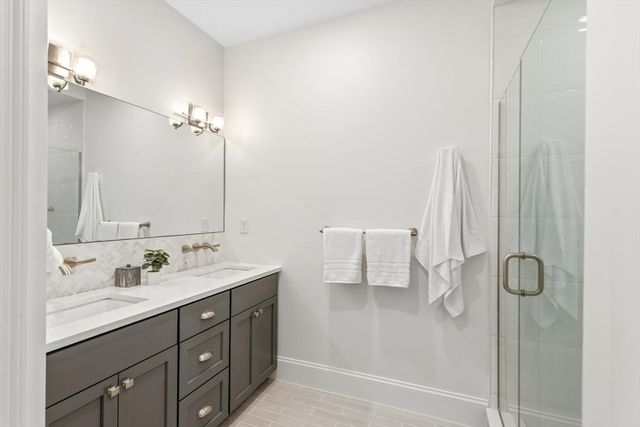 18 Tufts St 1, Cambridge, MA 02139