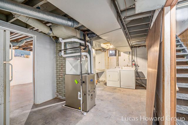 305 E Pine Street, Fremont, MI 49412