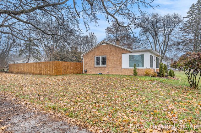 305 E Pine Street, Fremont, MI 49412