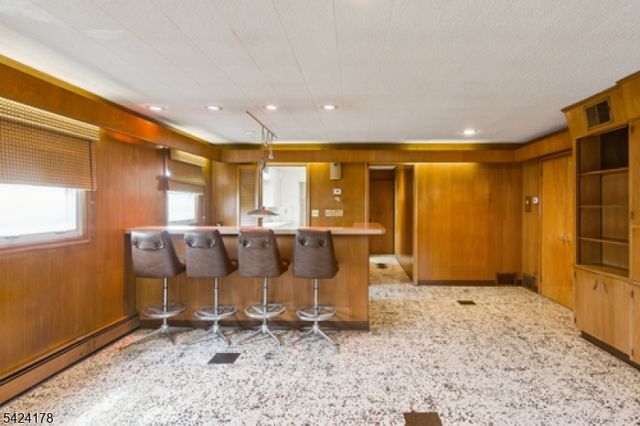 2100 Orchard Ter, Linden City, NJ 07036