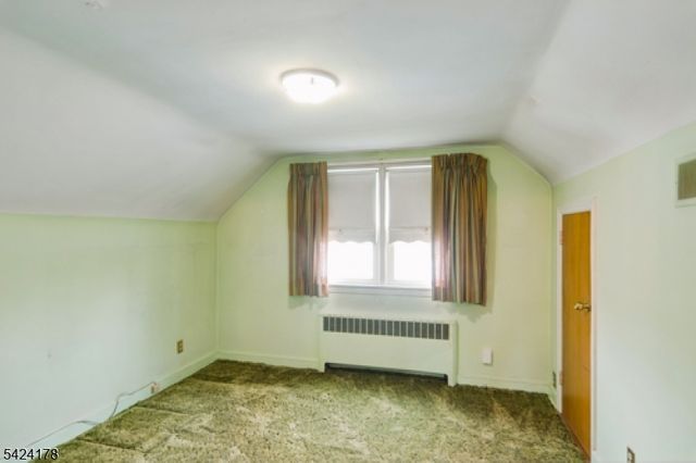 2100 Orchard Ter, Linden City, NJ 07036