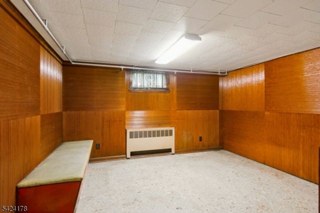 2100 Orchard Ter, Linden City, NJ 07036