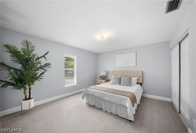 4688 Pembrooke LN, Bonita Springs, FL 34134