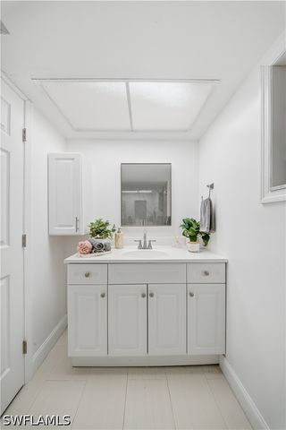 4688 Pembrooke LN, Bonita Springs, FL 34134