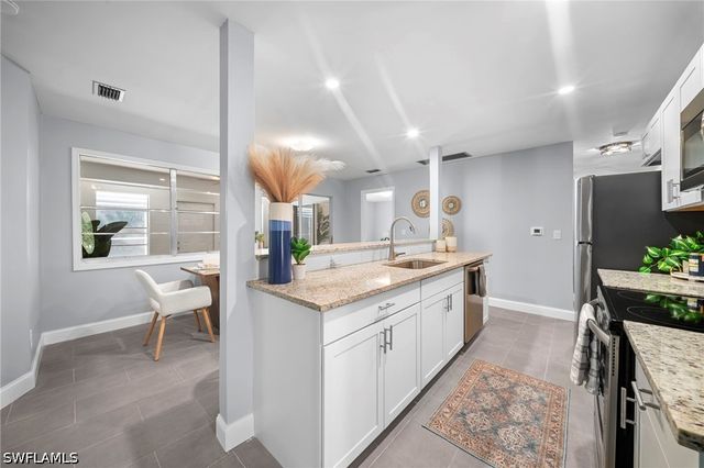 4688 Pembrooke LN, Bonita Springs, FL 34134