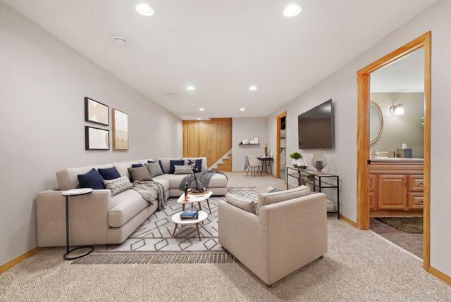 4033 Kentucky Avenue N, Crystal, MN 55427