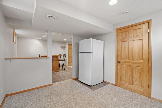 4033 Kentucky Avenue N, Crystal, MN 55427