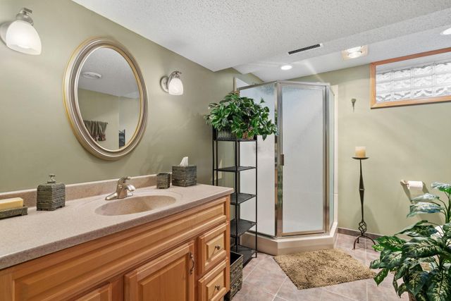 4033 Kentucky Avenue N, Crystal, MN 55427