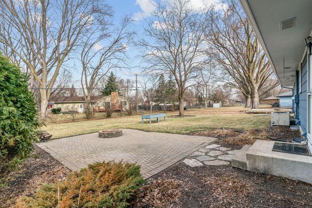 4033 Kentucky Avenue N, Crystal, MN 55427