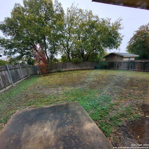 13071 Feather Ridge Dr, San Antonio, TX 78233