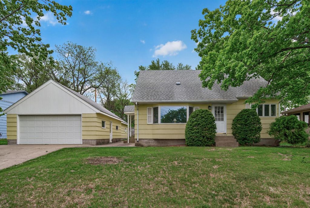 625 Jefferson Street, Anoka, MN 55303