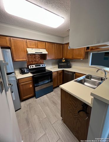 10955 Wurzbach Rd Apt 903, San Antonio, TX 78230