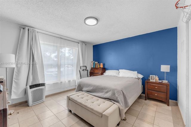 5110 SW 153rd Pl N, Miami, FL 33185