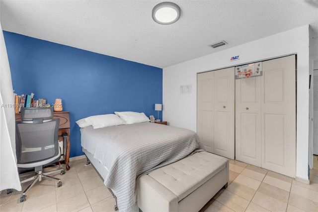 5110 SW 153rd Pl N, Miami, FL 33185