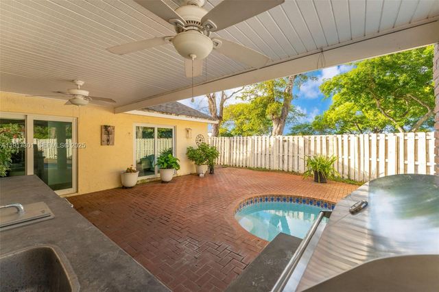 5110 SW 153rd Pl N, Miami, FL 33185