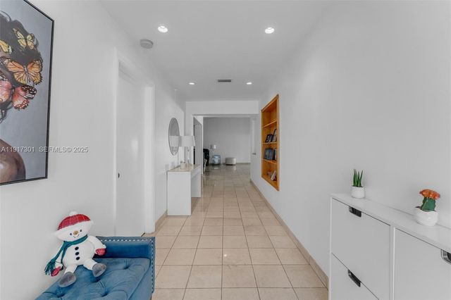 5110 SW 153rd Pl N, Miami, FL 33185