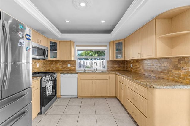 5110 SW 153rd Pl N, Miami, FL 33185