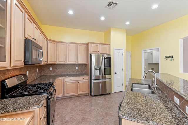 13623 E Aviara Place, Vail, AZ 85641