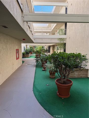 2387 Via Mariposa W., Laguna Woods, CA 92637