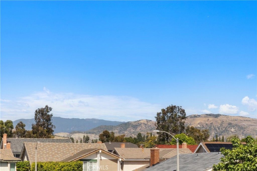 31 Columbus, Irvine, CA 92620 — exterior