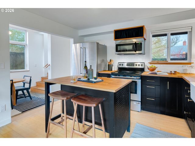 5405 Ne MASON St, Portland, OR 97218