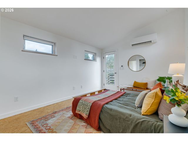 5405 Ne MASON St, Portland, OR 97218