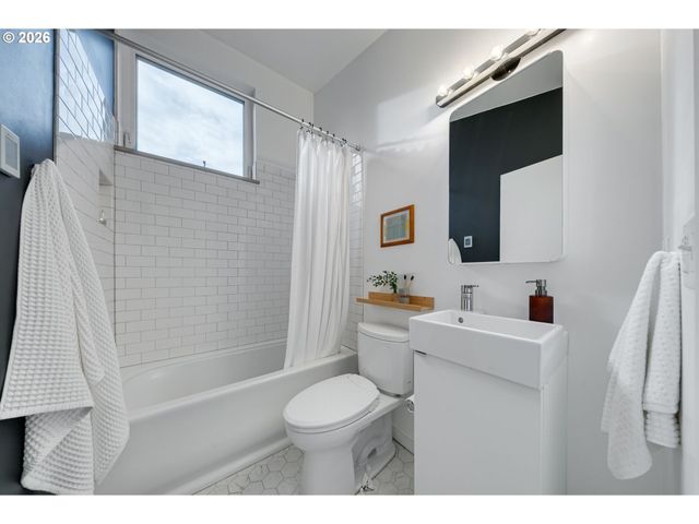 5405 Ne MASON St, Portland, OR 97218