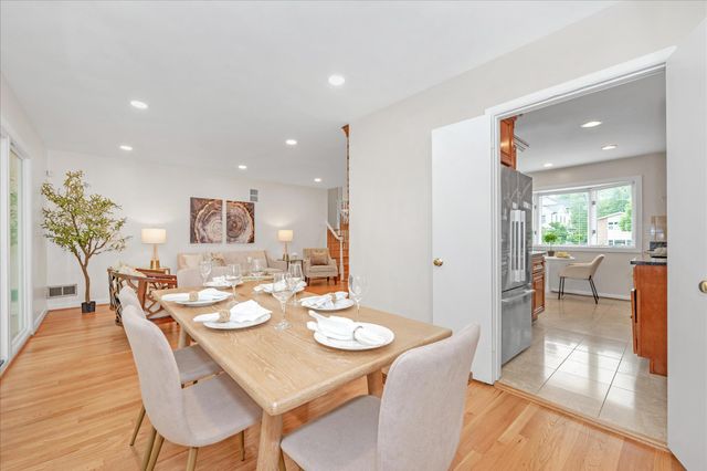 5602 HUNTINGTON PKWY, Bethesda, MD 20814