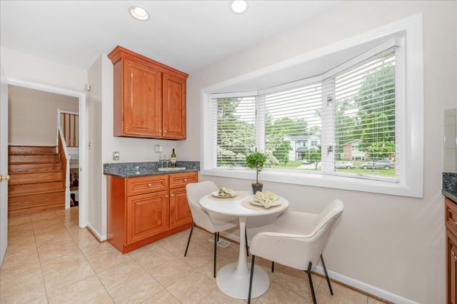 5602 HUNTINGTON PKWY, Bethesda, MD 20814