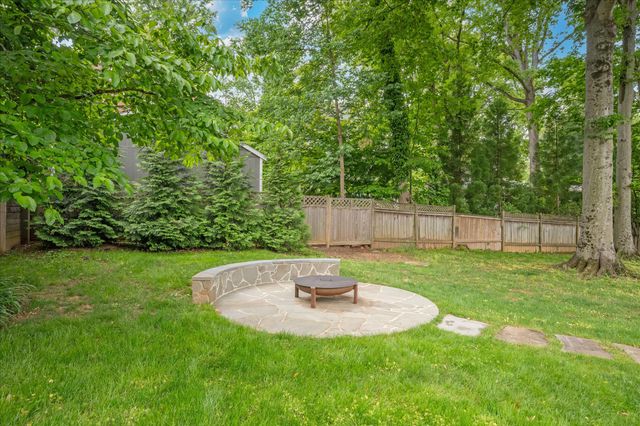 5602 HUNTINGTON PKWY, Bethesda, MD 20814