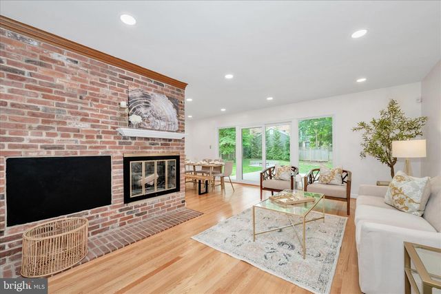 5602 HUNTINGTON PKWY, Bethesda, MD 20814
