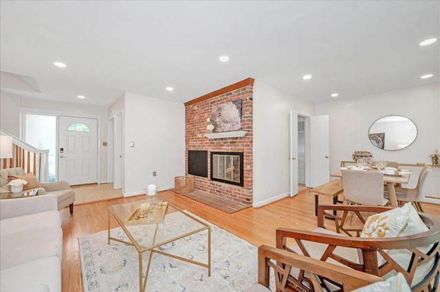 5602 HUNTINGTON PKWY, Bethesda, MD 20814