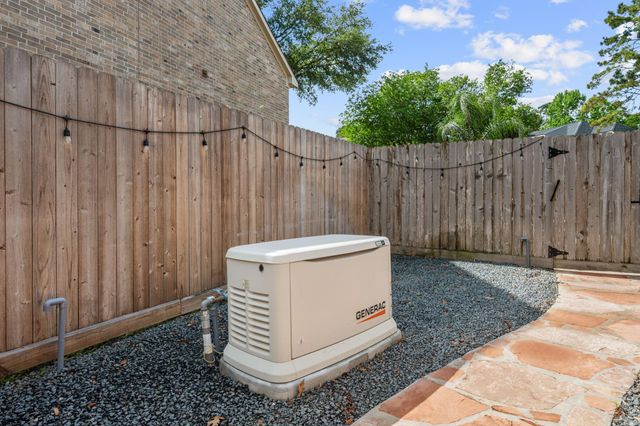 2227 Harvest Creek Court, Kingwood, TX 77345