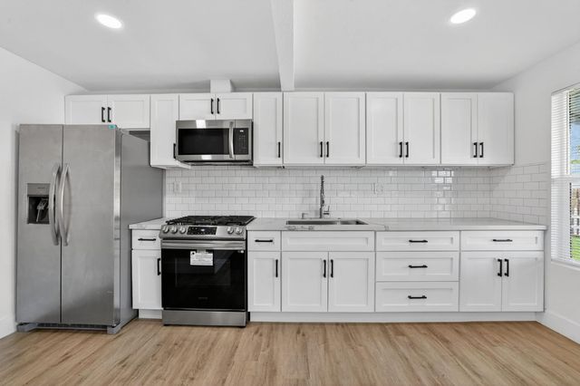 4707 Parker Ave, Sacramento, CA 95820