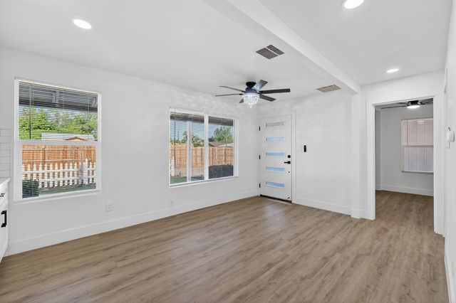 4707 Parker Ave, Sacramento, CA 95820