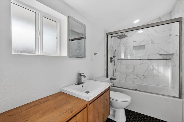 4707 Parker Ave, Sacramento, CA 95820