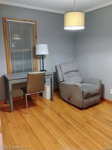 1127 Hoffman Avenue, Royal Oak, MI 48067