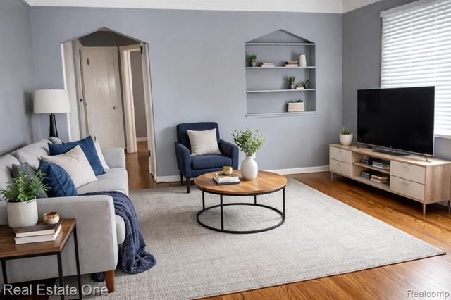 1127 Hoffman Avenue, Royal Oak, MI 48067