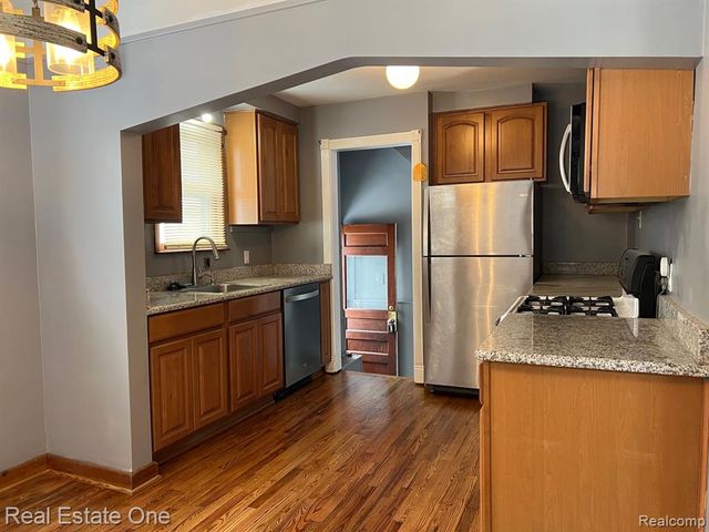 1127 Hoffman Avenue, Royal Oak, MI 48067